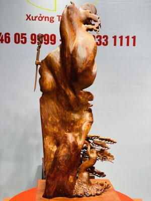 Đạt Ma múa võ gỗ hương ta.