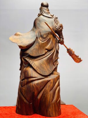 Quan Công, Khổng Minh gỗ sưa.