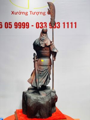 Quan Công chống đao gỗ trắc.