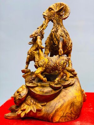 Tam dương trấn ngọc như ý gỗ sưa.