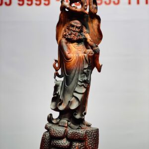 Đạt Ma khất thực gỗ trắc.