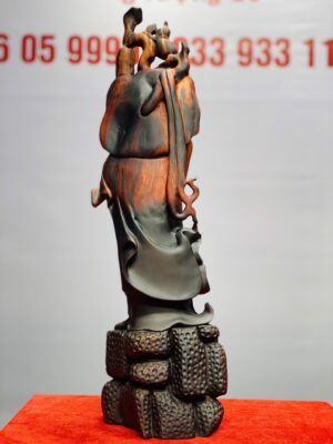 Đạt Ma khất thực gỗ trắc.