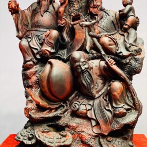 Tam đa ngồi tùng gỗ trắc.