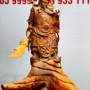 Quan Công vuốt râu gỗ sưa.