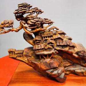 Tiểu cảnh nhà sàn sưa đỏ.
