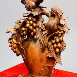 Bình nho sóc gỗ sưa.