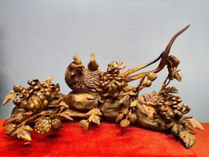 Chim trĩ hoa phù dung gỗ sưa.