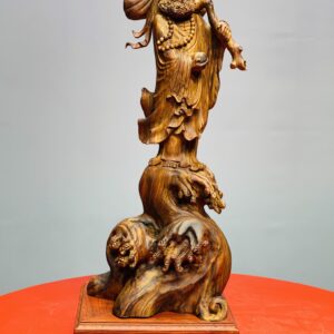 Đạt ma quá hải gỗ sưa.