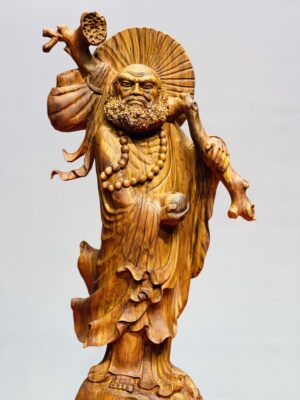 Đạt ma quá hải gỗ sưa.