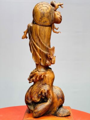 Đạt ma quá hải gỗ sưa.