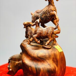 Tam dương đứng bao tiền gỗ sưa đỏ_ Mã Sp: TLV562