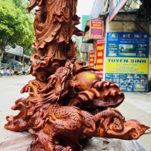 Đạt ma quá hải ngự long gỗ sưa đỏ.