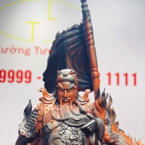 Quan Công xách đao gỗ trắc đỏ đen.