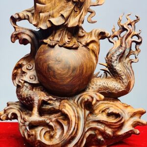 Đạt ma hàng long gỗ sưa.