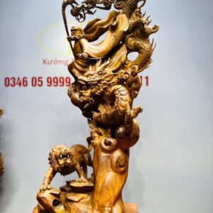Đạt ma ngọa hổ tàng long gỗ hương.