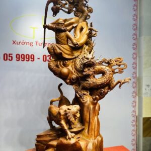 Đạt ma ngọa hổ tàng long gỗ hương.