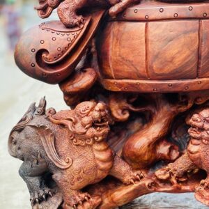 Tỳ hưu gỗ sưa.