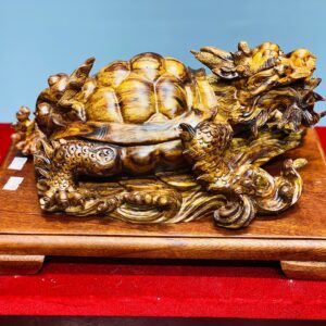 Long Quy gỗ sưa.