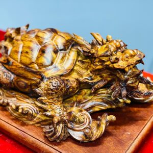 Long Quy gỗ sưa.