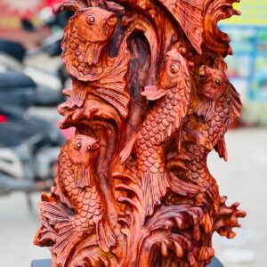Cá chép hóa rồng gỗ sưa.