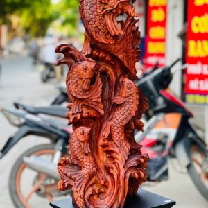 Cá chép hóa rồng gỗ sưa.
