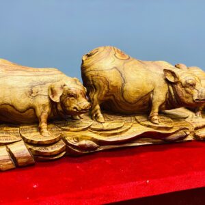Tam heo gỗ sưa