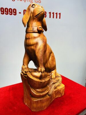 Tượng Chó trên đĩnh vàng Gỗ Hương Ta
