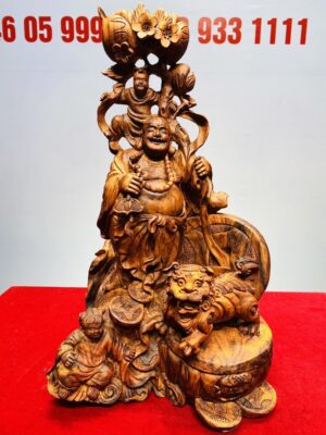 Tượng Di Lạc Nhị Tiểu vác cành đào đứng Nghê Gỗ Sưa