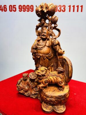 Tượng Di Lạc Nhị Tiểu vác cành đào đứng Nghê Gỗ Sưa