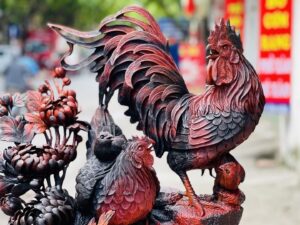 Gia Đình Gà Gỗ Trắc đỏ đen