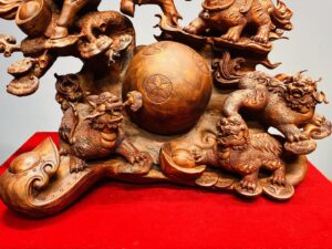 Ngũ Linh vờn cầu Gỗ Sưa