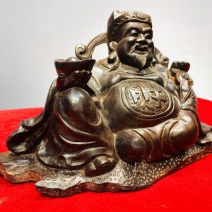 Thần Tài Ngồi Cầm Vàng Gỗ Trắc
