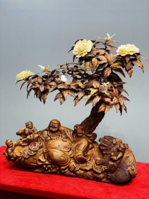 Di Lạc Tam Tiểu Nghê Ngồi Bao Tiền Dưới Cây Gỗ Sưa