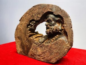 Diện Đạt Ma Gỗ Trắc