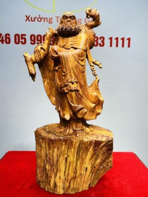 Đạt Ma Vác Gậy Tay Nải Gỗ Hương