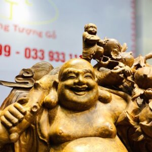 Di Lạc Vác Cành Đào Cửu Tiểu Chum Vàng Cây Tùng Gỗ Nu Hương