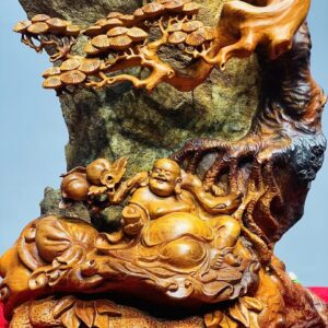 Di Lạc Ngồi Bao Tiền Dưới Tùng Ôm Đá Tự Nhiên Gỗ Hương
