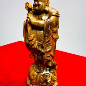 Di Lạc Chúc Phúc Đứng Bao Tiền Gỗ Bách Xanh