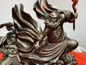 Đạt Ma Múa Võ Hàng Long Gỗ Trắc