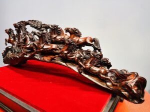 Cầu Bát Mã Cây Tùng Gỗ Trắc