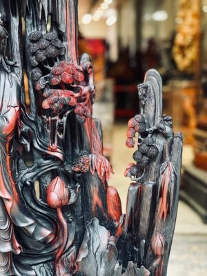 Phật Quan Âm Đứng Đài Sen Gỗ Trắc