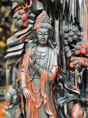 Phật Quan Âm Đứng Đài Sen Gỗ Trắc