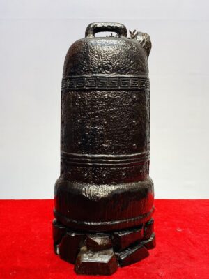 Đạt Ma Thiền Trong Chuông Gỗ Trắc