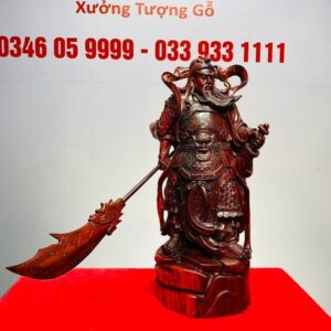 Quan Công Xách Đao Gỗ Trắc