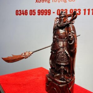 Quan Công Xách Đao Gỗ Trắc
