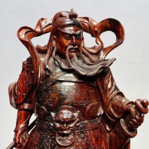 Quan Công Xách Đao Gỗ Trắc