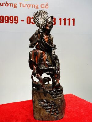 Tế Công Đứng Khuyển Gỗ Trắc