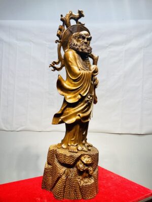 Đạt Ma Khất Thực Gỗ Bách Xanh