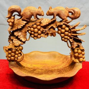 Giỏ Nho Sóc Gỗ Hương