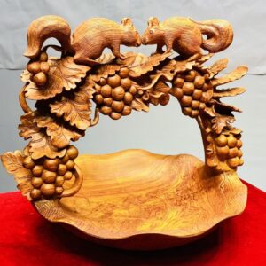 Giỏ Nho Sóc Gỗ Hương